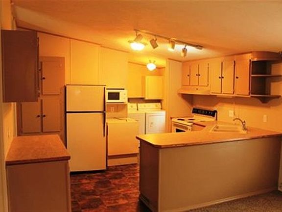4th image of 18815 Arbor Cir