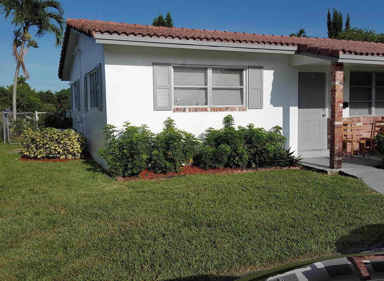 2 bed, 2.0 bath, 837 sqft, $1,950 — Photo 2