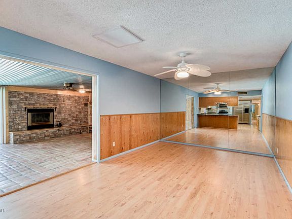 4th image of 3630 W Dahlia Dr