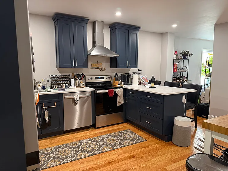 16 Hudson St #1 — Photo 5