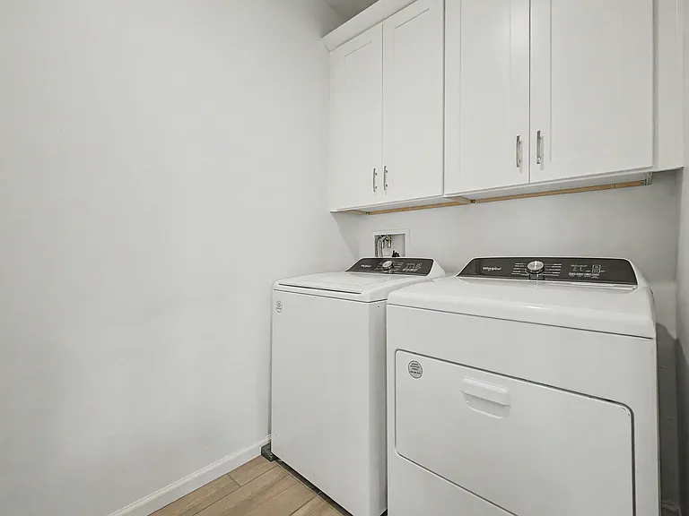 208 S Montgomery Pl — Photo 14