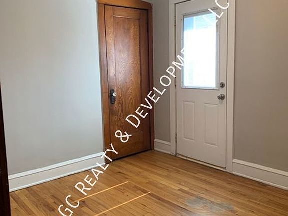 4th image of 1900 Highland Ave Unit 2R