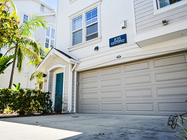 835 Harbor Cliff Way #286 — Photo 6