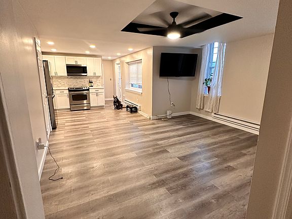 5th image of 2724 E Ann St Floor 1