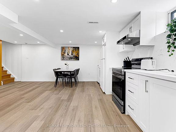 2nd image of 36 Boarhill Dr #Basement