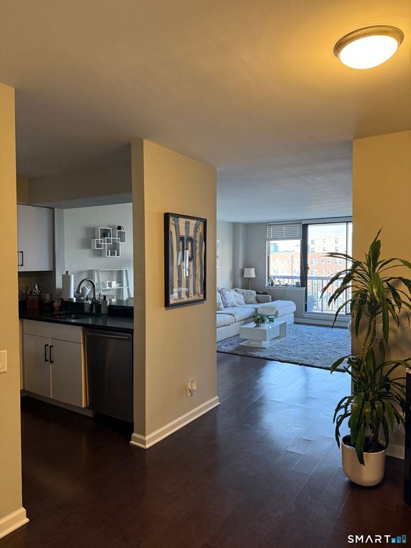 25 Forest Street #7F, Stamford, CT - More