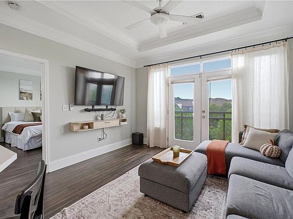 3rd image of 400 17th St NW Unit 2407
