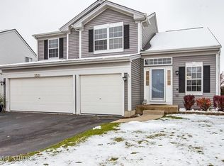 2531 Waterford Ln, Lake In The Hills, IL 60156