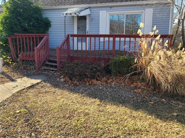 18 Catherine Dr, Fairview Heights, IL 62208