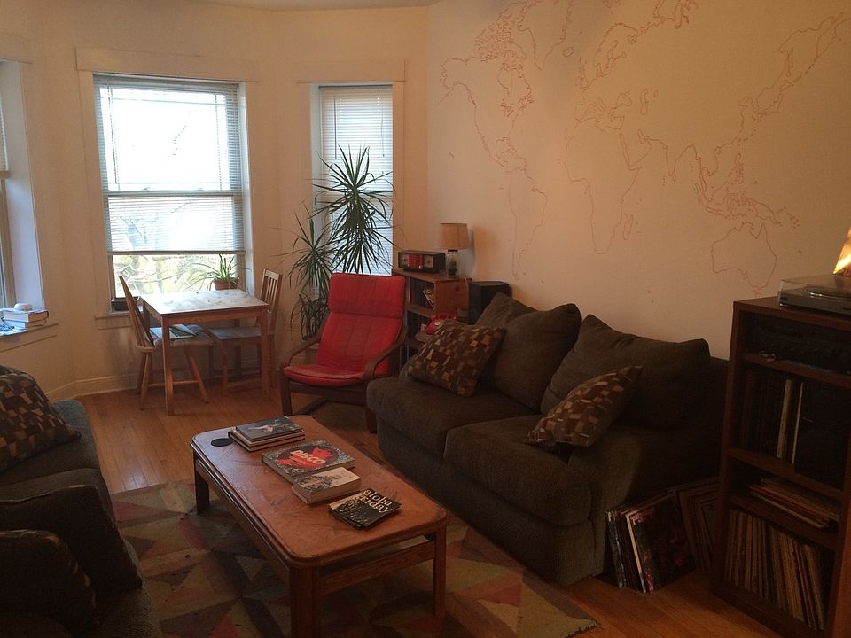 1st image of 4838 N Winchester Ave #1