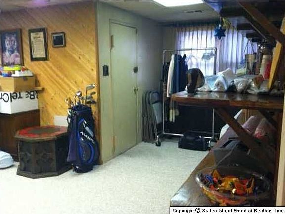 3rd image of 74 Dawson Cir