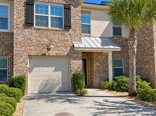 102 Mariners Cir, Saint Simons Island, GA 31522