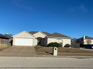 7233 Fossil Lake Dr, Arlington, TX 76002