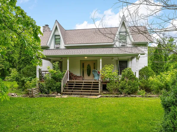 3975 Dry Creek Rd, Dowelltown, TN 37059