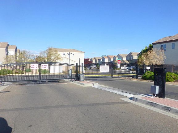 3rd image of 10908 Jicama Way SE