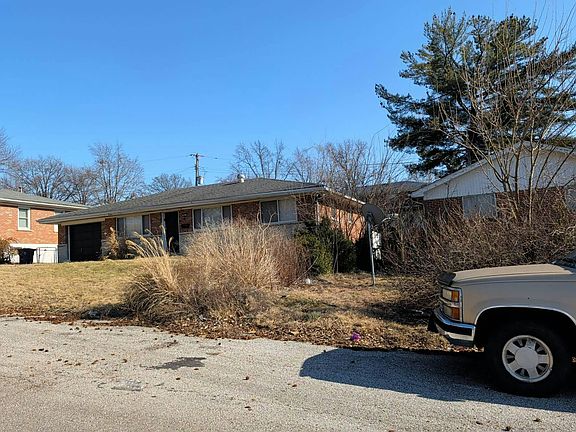 2nd image of 8786 Darnell Pl