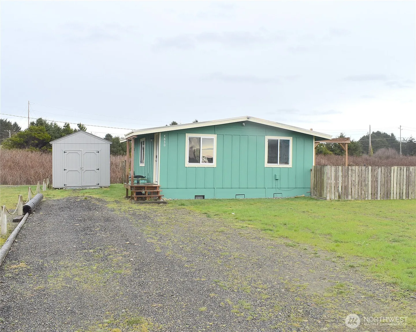 48300 Pacific Avenue photo 1