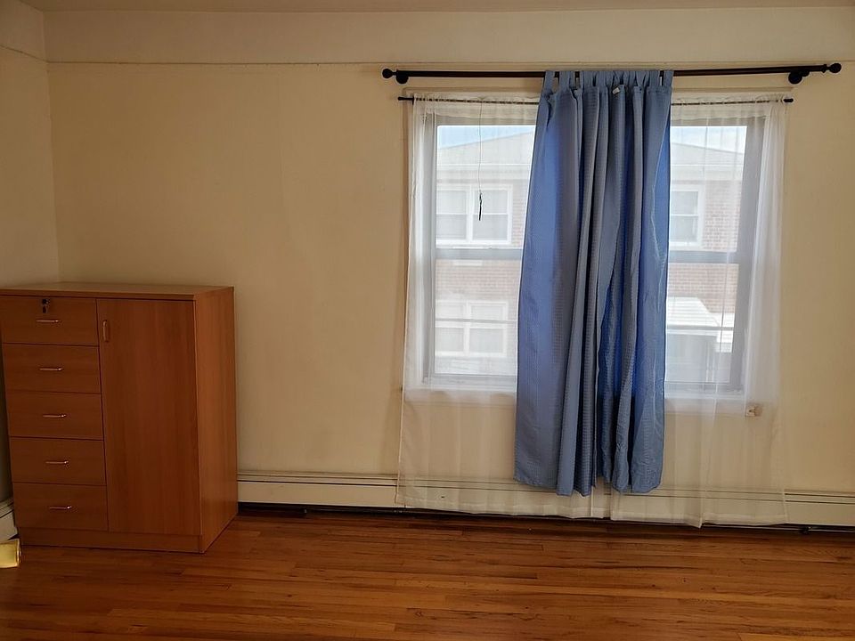 2nd image of 6125 163rd St APT 2
