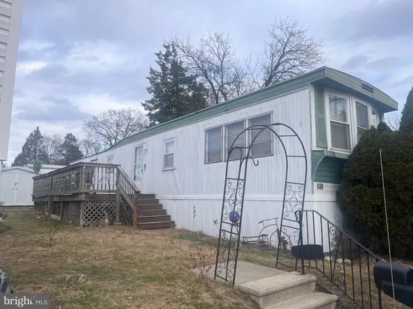 1405 Farrell Ave Trailer 138, Cherry Hill, NJ 08002