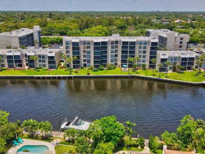 18 Royal Palm Way #206, Boca Raton, FL, 33432