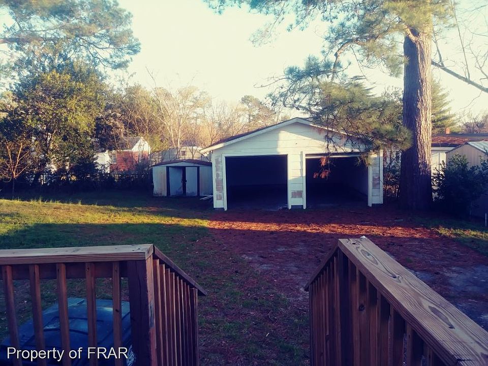 2nd image of 903 Hemlock Dr