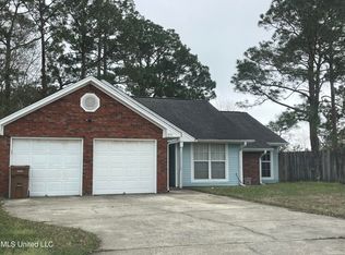 850 Ravenwood Ct, Biloxi, MS 39532