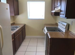 807 SW 5th Ct, Hallandale Beach, FL 33009