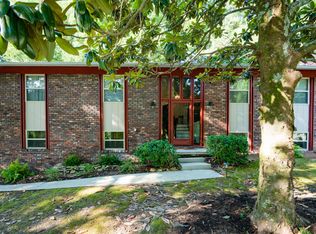 8957 Shallowford Rd, Knoxville, TN 37923