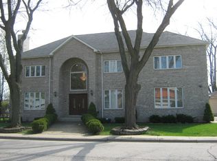 7155 N Karlov Ave, Lincolnwood, IL 60712