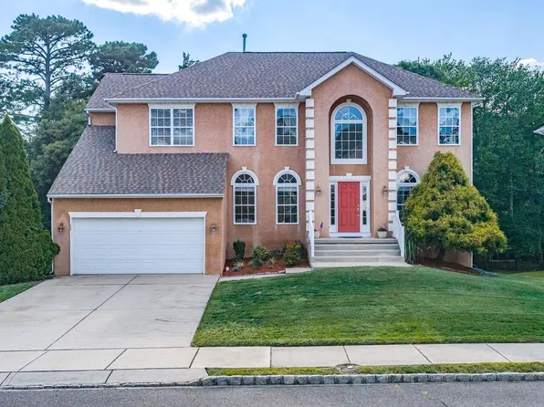 12 Ruth Ct, Absecon, NJ 08201