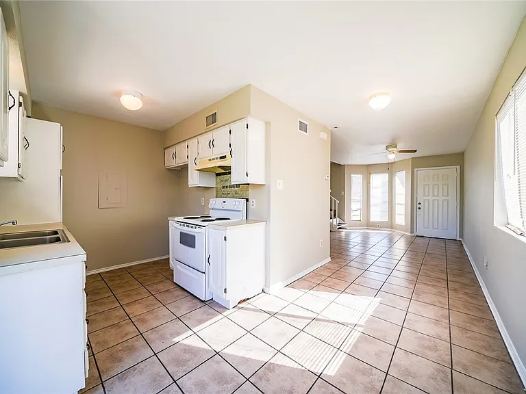 6641 Rhine Dr #A — Photo 4