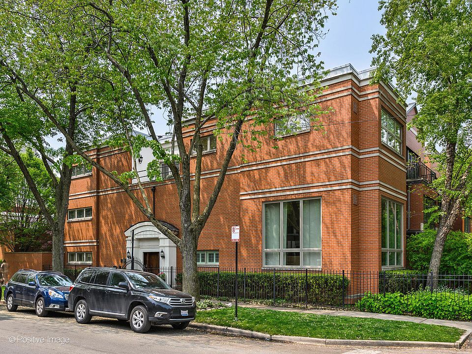 1st image of 2050 N Magnolia Ave