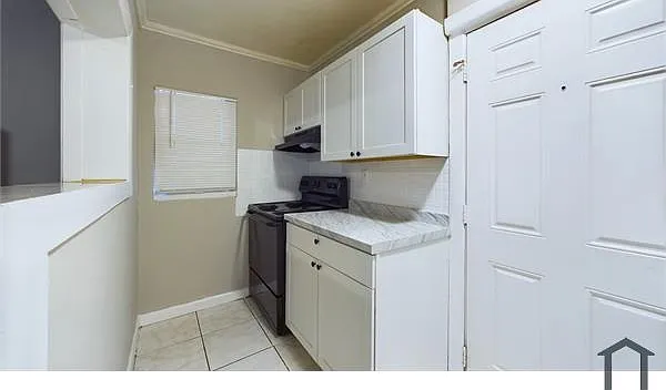 4 bed, 972 sqft, $2,500 — Photo 4