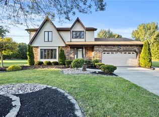 5821 Dunnigan Rd, Lockport, NY 14094