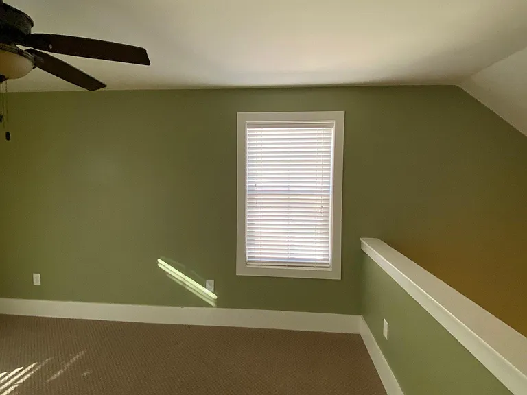 22 Twin Oaks Dr — Photo 1