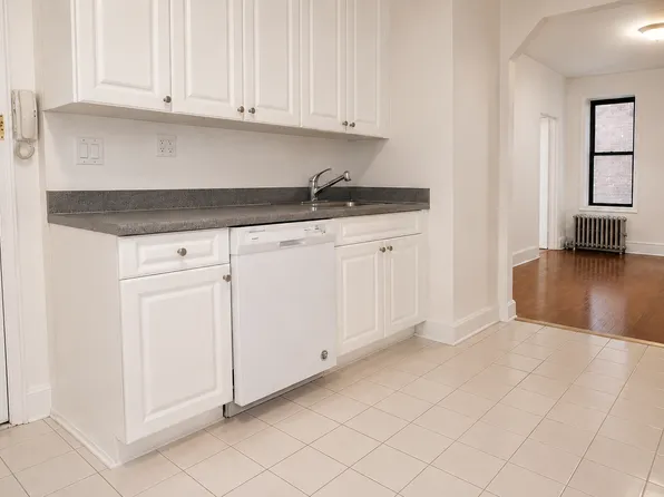 241 East 38th Street image 1 of 5
