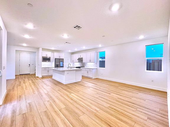 3rd image of 330 National Garden Ln