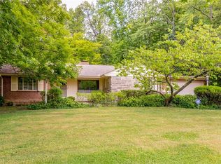 24301 Bryden Rd, Beachwood, OH 44122