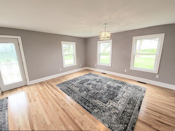5th image of 2120 Washington Ave
