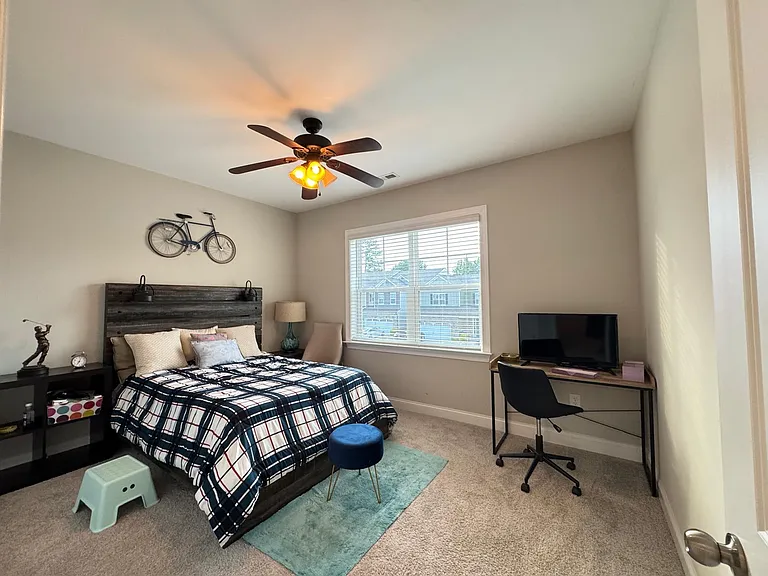 929 Haybeck Ln — Photo 15