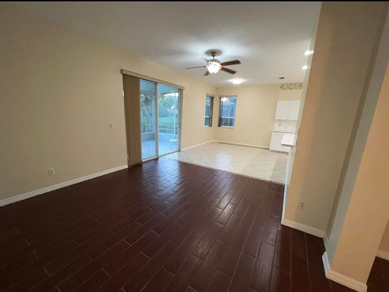 981 NW Tuscany Dr — Photo 8