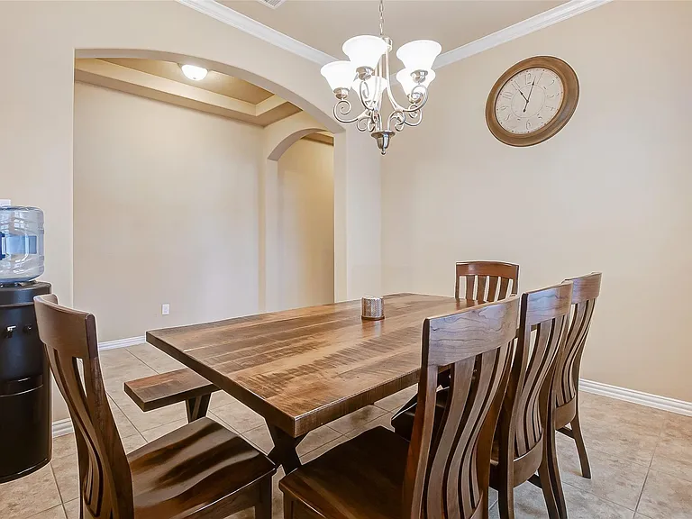 623 Orlandis Ln — Photo 6