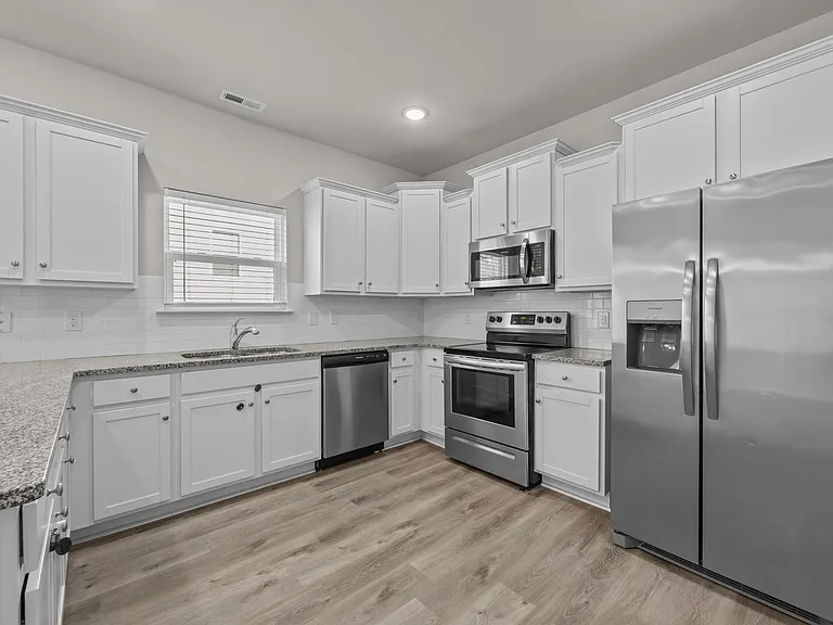 The Grove Residences — Photo 11