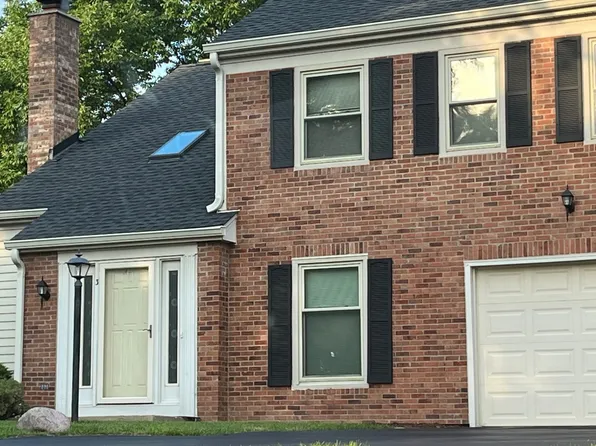 3 Bright Ridge Dr #3, Schaumburg, IL 60194