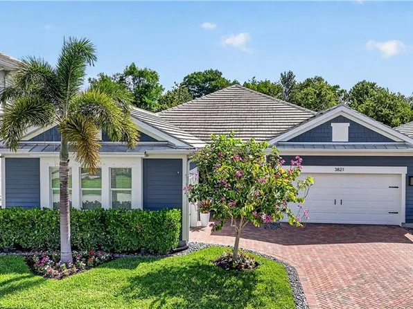 3821 Helmsman DR, NAPLES, FL 34120