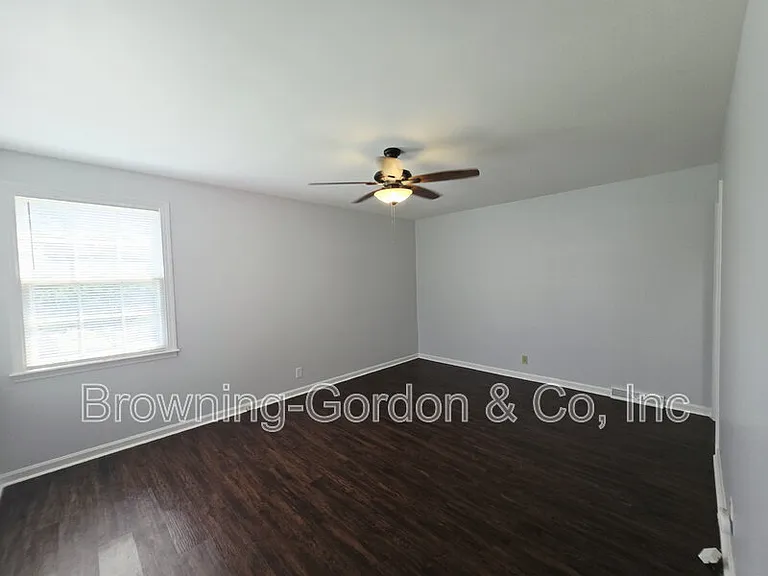 1147 Duncanwood Dr — Photo 12