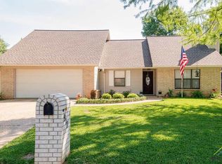917 Peggy Dr, Whitehouse, TX 75791