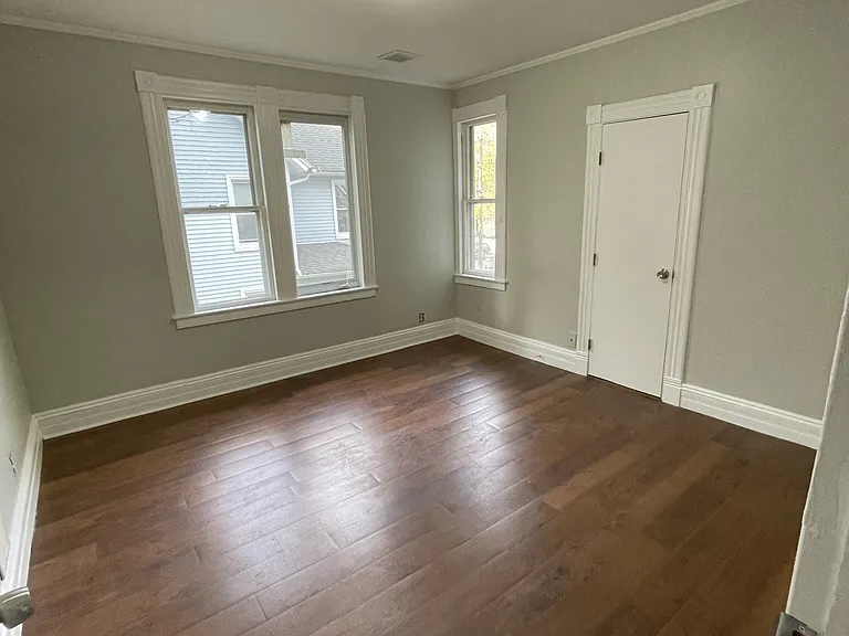 19 Prince St #2R — Photo 4