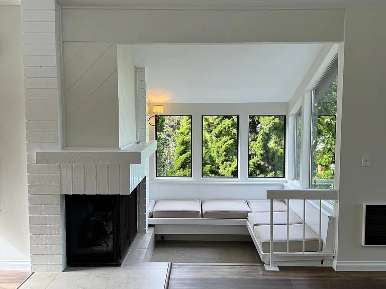 Cozy Sunken Conversation Area