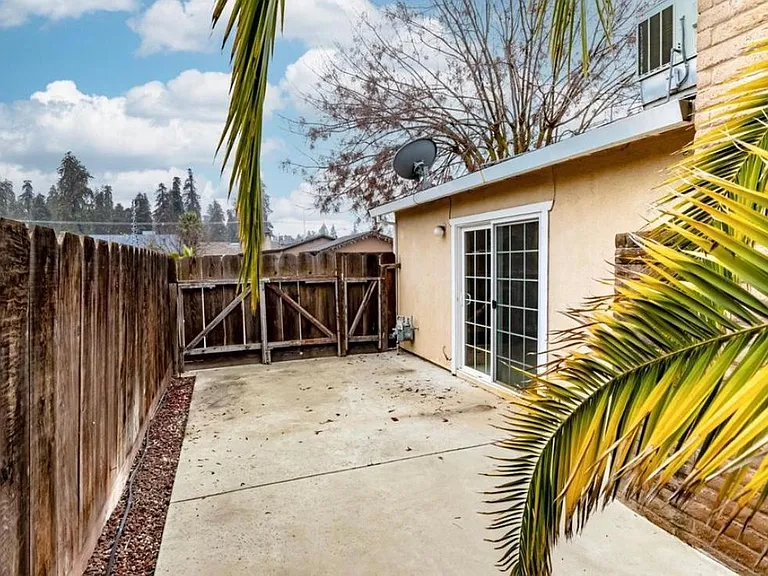 2080 Dels Ln — Photo 12
